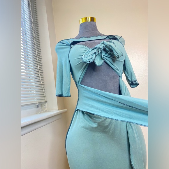 Plussize Dress - Picture 4 of 7